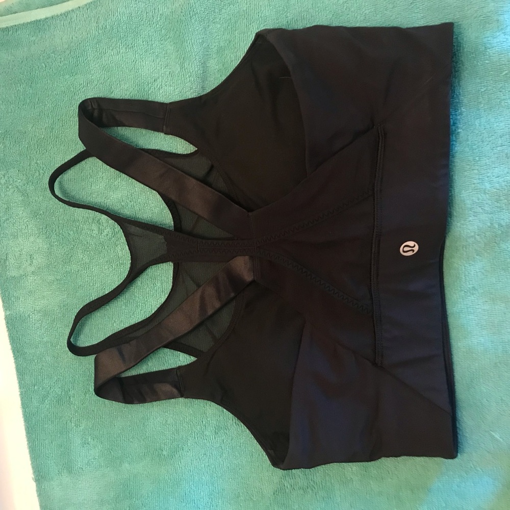 Black strappy lululemon bra size 8